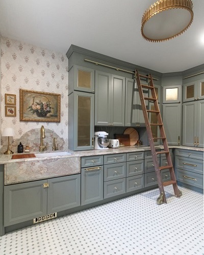 white raised panel kitchen